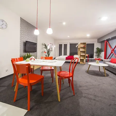 Mosquito Silesia Apartments Катовіце Екстер'єр фото